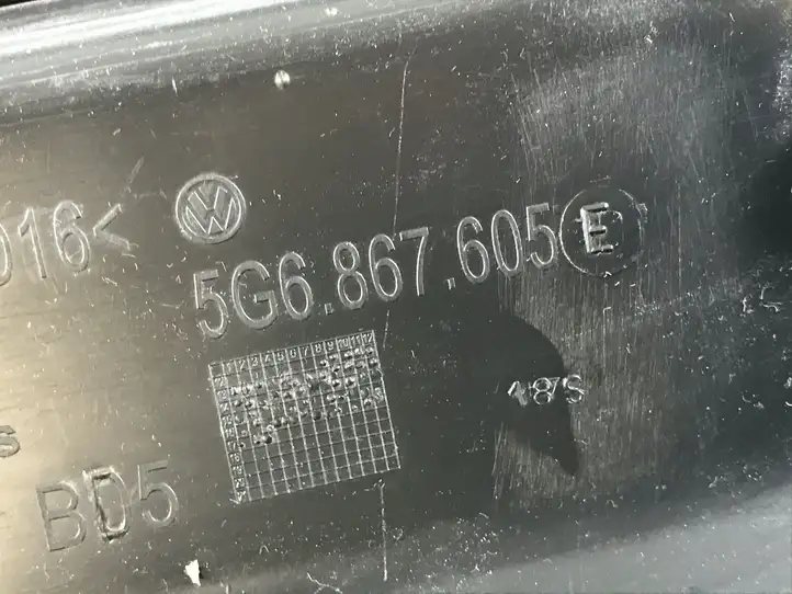 Volkswagen Golf VII (2013 - 2019) 5G6867605E Обшивка багажника — фото 3