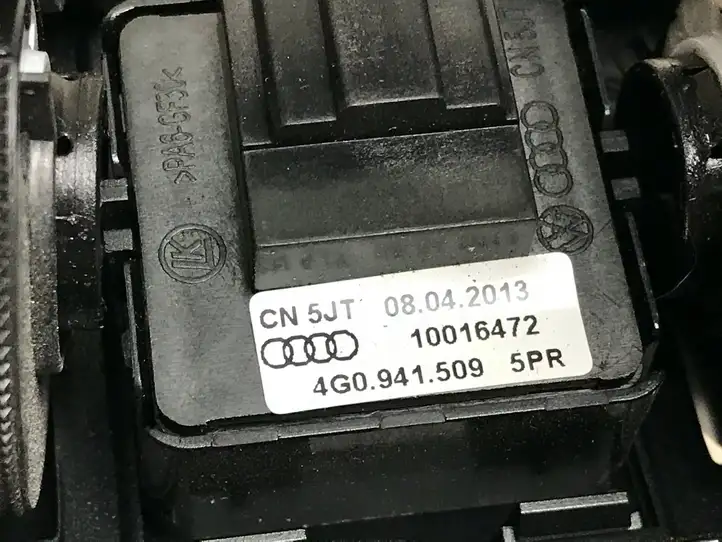 Audi A6 Allroad C7 (2012 - 2014) 4G1820951 Центральный воздушный дефлектор — фото 6
