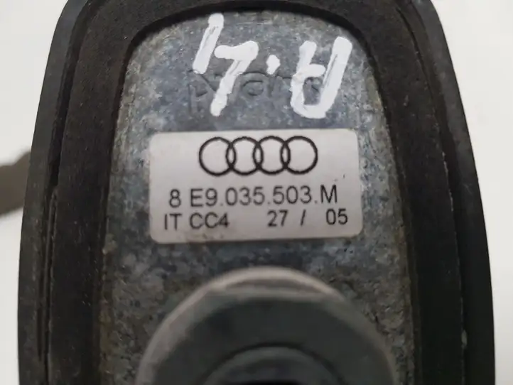Audi A4 S4 B7 8E 8H (2004 - 2009) 8E9035503M GPS антенна — фото 3