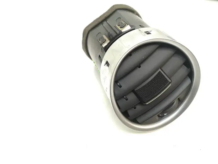 Audi A4 S4 B6 8E 8H (2000 - 2006) 8H0820901D Боковой воздушный дефлектор — фото 1
