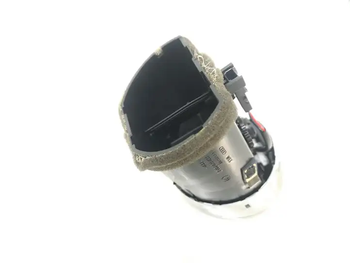 Audi A4 S4 B6 8E 8H (2000 - 2006) 8H0820902D Боковой воздушный дефлектор — фото 3