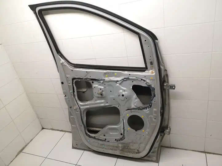 Hyundai H-1, Starex, Satellite (2007 - 2013) Дверь — фото 6