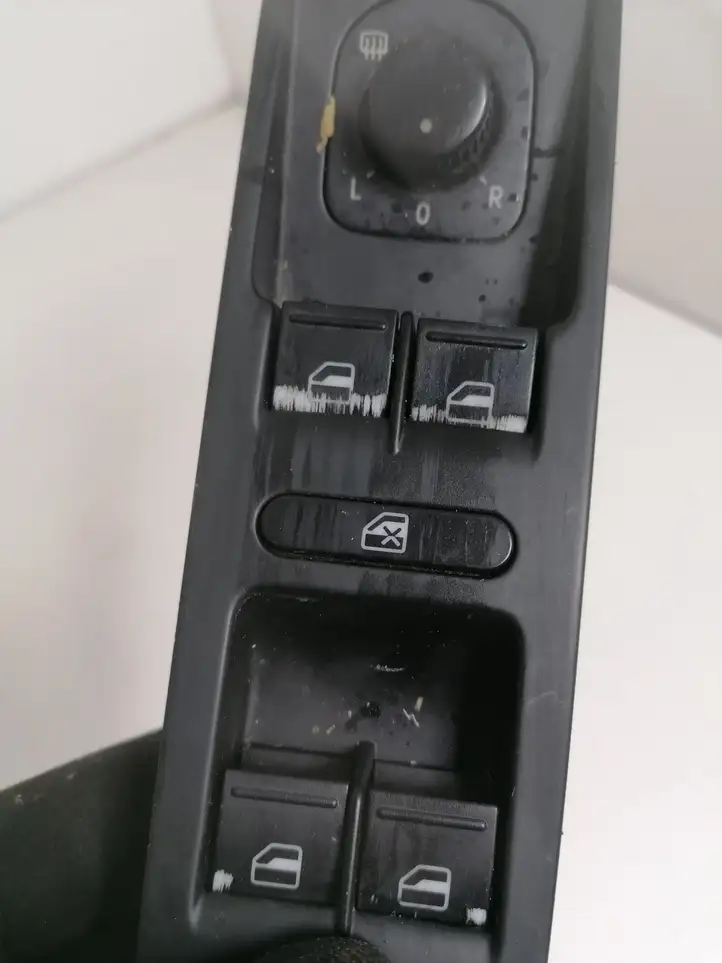Volkswagen PASSAT B7 (2011 - 2014) 3AA868348D Кнопка стеклоподъемников — фото 2