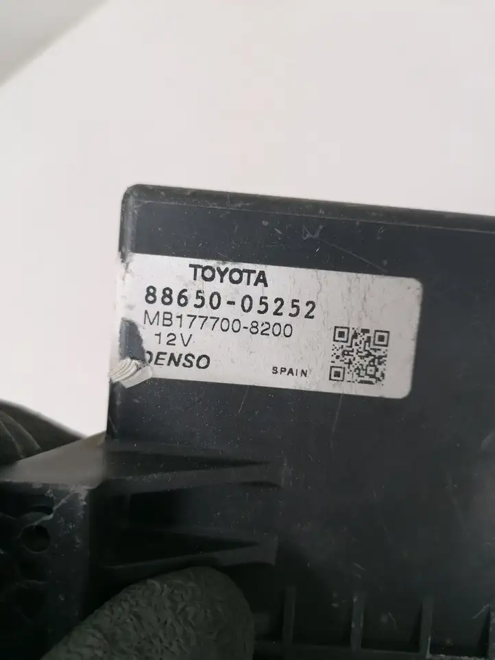 Toyota RAV 4 (XA30) (2006 - 2016) 8865005252 Прочие блоки управления — фото 1