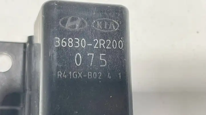 Kia Sorento IV (2020 - ) 368302R200 Реле накала свечей — фото 3