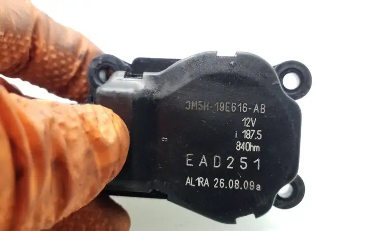 Ford Kuga I (2008 - 2012) 3M5H19E616AB Двигатель задвижки потока воздуха — фото 5