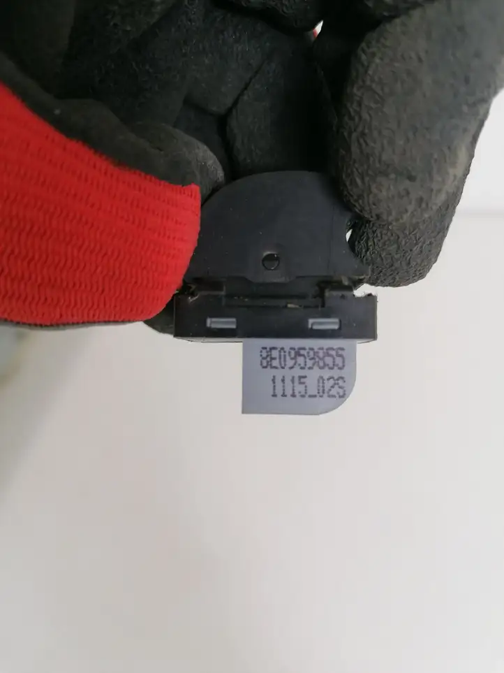 Audi A4 S4 B7 8E 8H (2004 - 2009) 8E0959855 Кнопка стеклоподъемников — фото 2