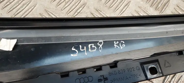 Audi A4 S4 B8 8K (2011 - 2015) 8K0839902Q Накладка стекла задней двери — фото 3