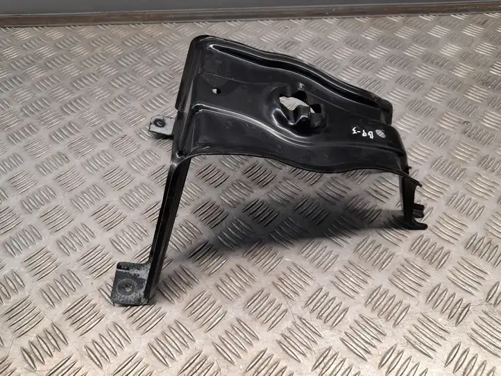 Audi A4 S4 B9 (2015 - 2019) 8W0802715A Кронштейн запасного колеса — фото 1