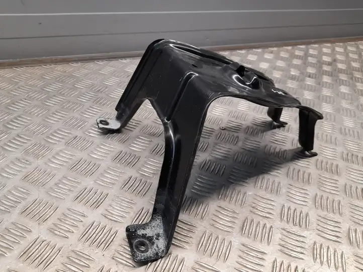 Audi A4 S4 B9 (2015 - 2019) 8W0802715A Кронштейн запасного колеса — фото 3