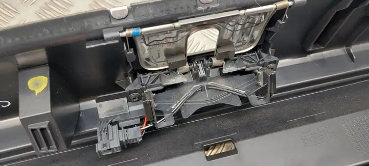 Audi Q5 SQ5 (2012 - 2017) 8R0864513C Отделка порога багажника — фото 5