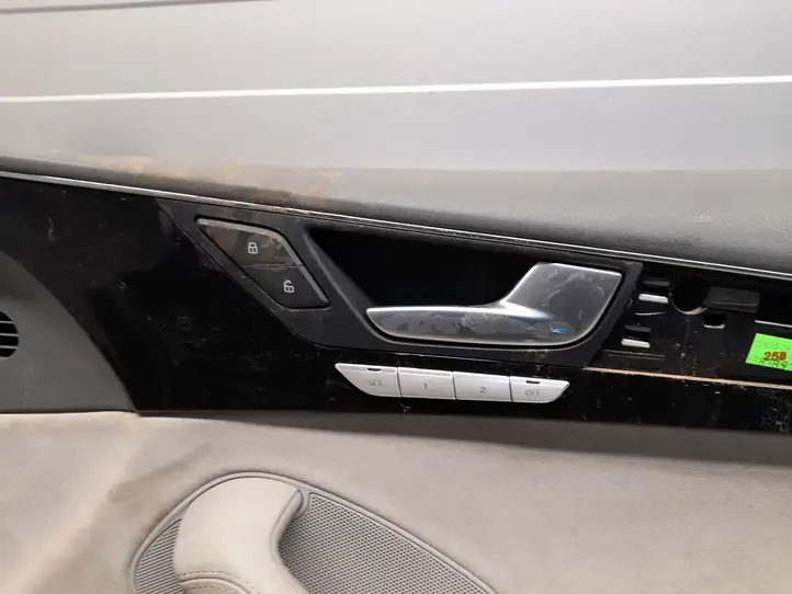 Audi A8 S8 D4 4H (2013 - 2017) Обшивка передней двери — фото 3