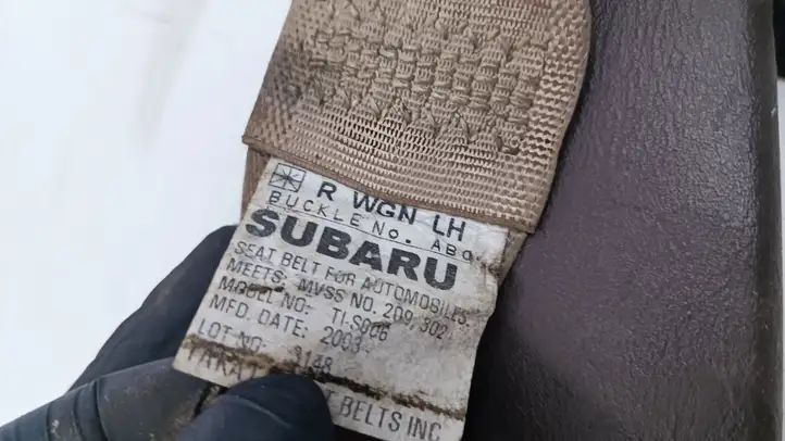 Subaru Outback (1998 - 2003) T0805272L Задний ремень безопасности — фото 3