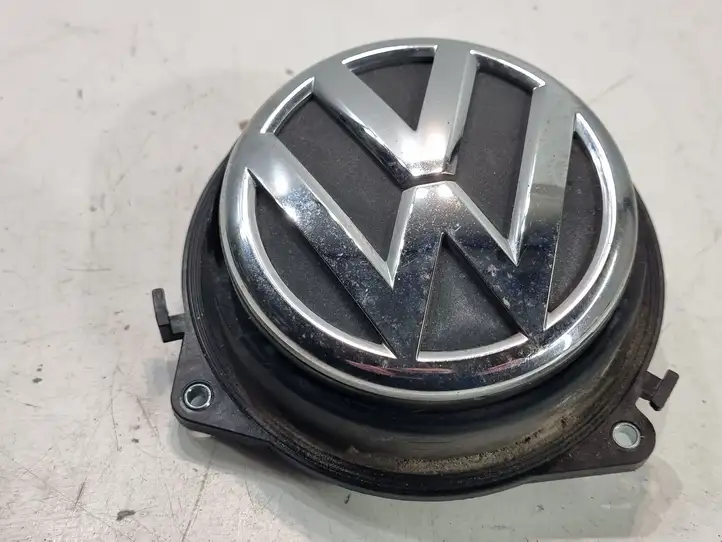 Volkswagen Polo V 6R (2009 - 2015) 6R6827469 Ручка крышки багажника — фото 1