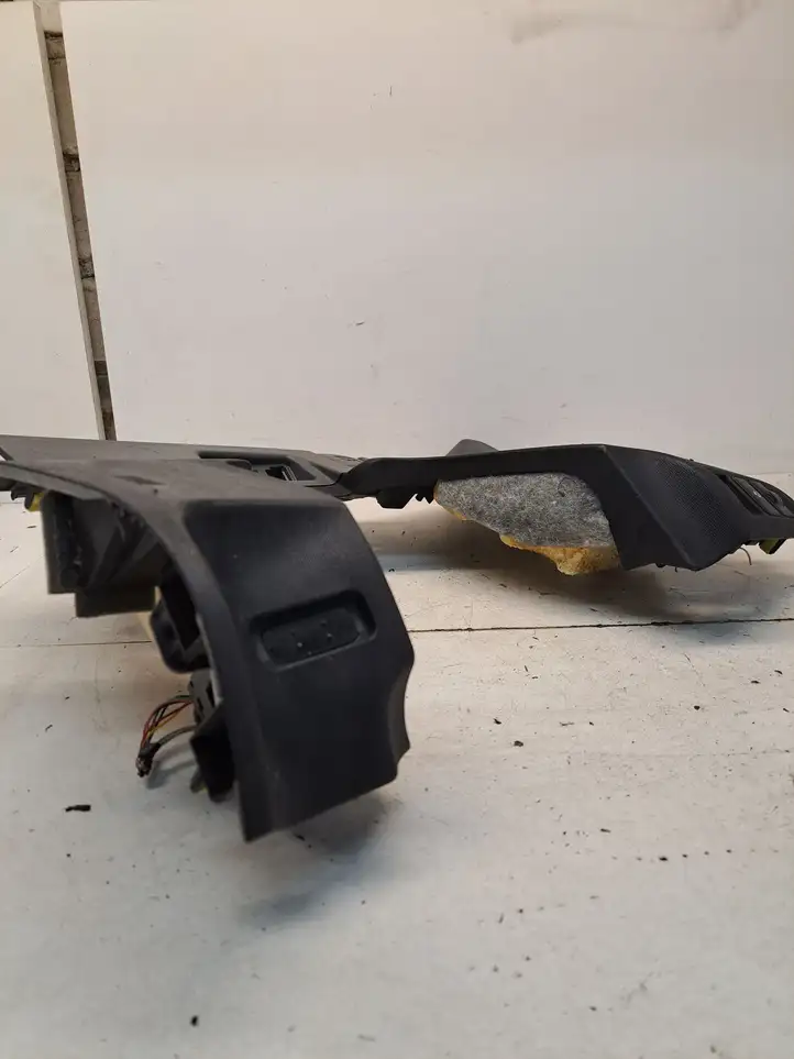 Toyota Prius (XW20) (2003 - 2009) 5504547070 Нижняя отделка панели приборов — фото 4