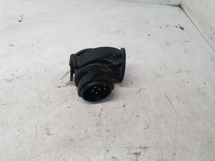 Volkswagen PASSAT B6 (2005 - 2010) 000055300C Переходник розетки прицепа — фото 1