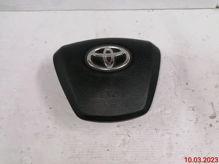 Toyota Avensis T270 (2009 - 2012) Подушка безопасности руля — фото 1