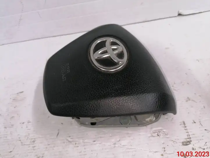 Toyota Avensis T270 (2009 - 2012) Подушка безопасности руля — фото 2