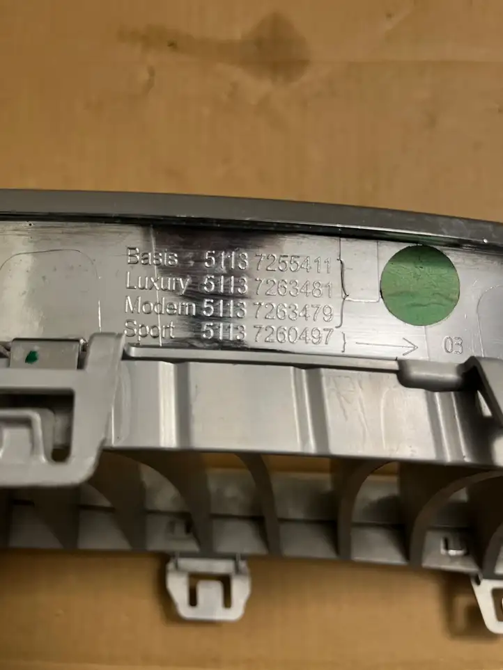 BMW 3 F30 F35 F31 (2012 - 2018) 7255411 Передняя решетка — фото 2