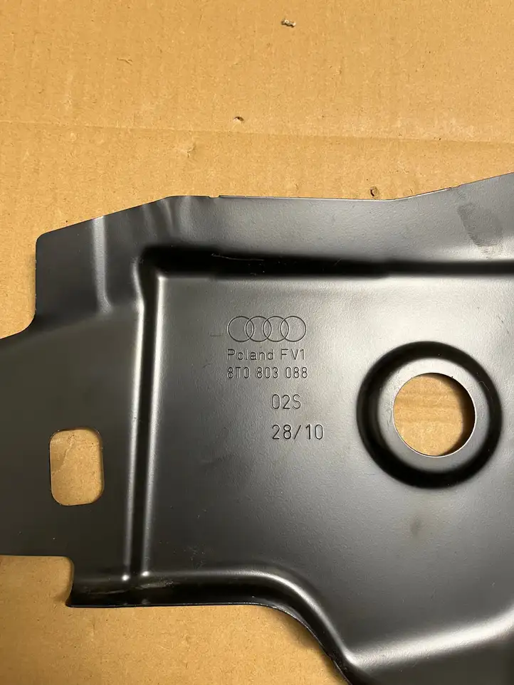 Audi A5 8T 8F (2007 - 2011) 8T0803088 Другая часть кузова — фото 2