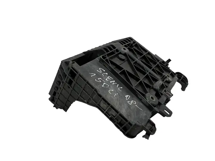 Renault Scenic II - Grand scenic II (2006 - 2009) 8200467409 Площадка аккумулятора — фото 4