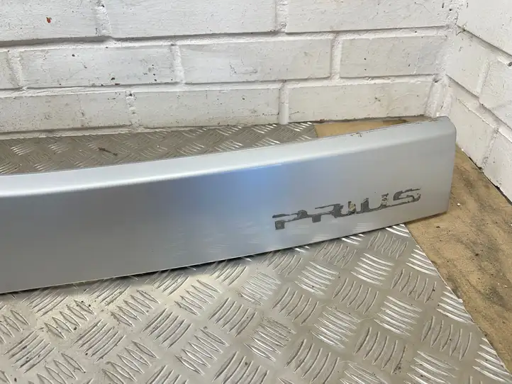 Toyota Prius (XW30) (2009 - 2015) 7680147070 Обшивка багажника — фото 2
