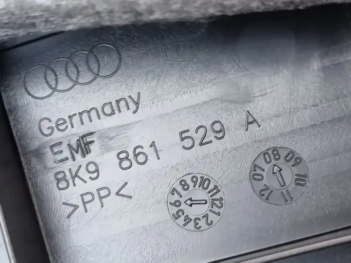 Audi A4 S4 B8 8K (2007 - 2011) 8K9861529A Пол багажника — фото 3