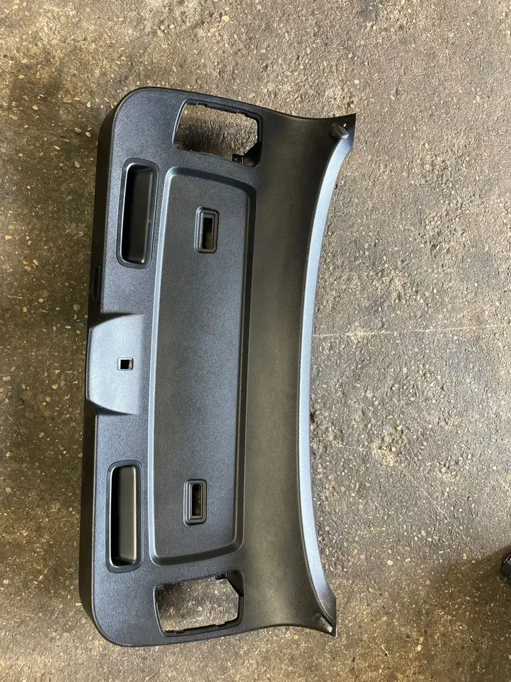 BMW X6 E71 (2008 - 2014) 7175859 Комплект обшивки крышки багажника — фото 1