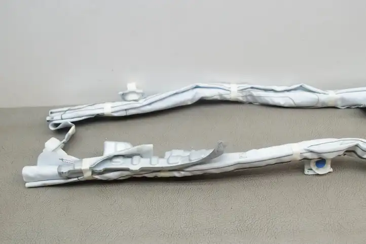 Toyota Prius (XW30) (2009 - 2015)  BAMPT11624 Боковая подушка безопастности( (крыша)