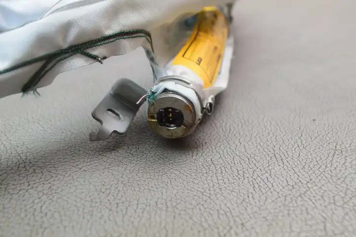 Toyota Prius (XW30) (2009 - 2015)  BAMPT11624 Боковая подушка безопастности( (крыша)