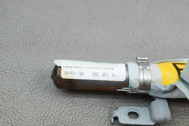 Toyota Prius (XW30) (2009 - 2015)  BAMPT11624 Боковая подушка безопастности( (крыша)