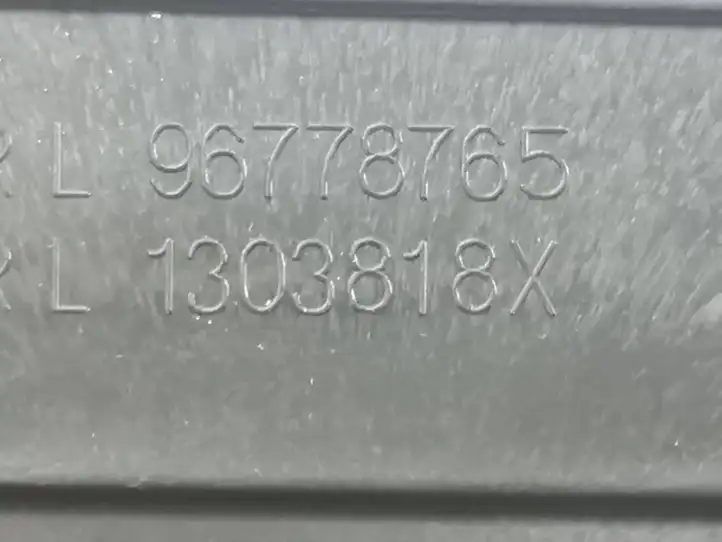 Peugeot 308 (2013 - 2021) 96778765 Боковой воздушный дефлектор — фото 3