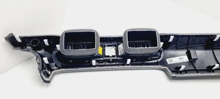 Hyundai Kona I (2017 - 2022) 84777J9000 Центральный воздушный дефлектор — фото 5