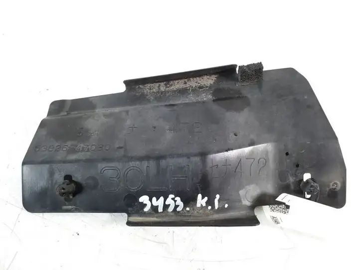 Toyota Prius+ (ZVW40) (2011 - 2018) 53826-47030 Другая часть кузова — фото 2