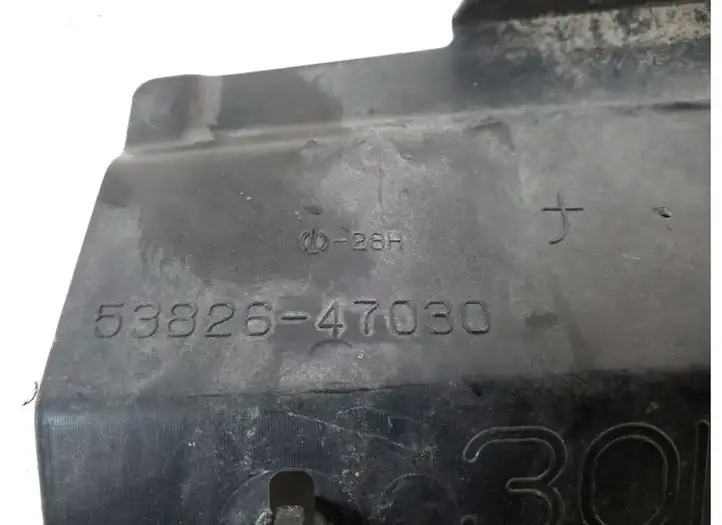 Toyota Prius+ (ZVW40) (2011 - 2018) 53826-47030 Другая часть кузова — фото 3