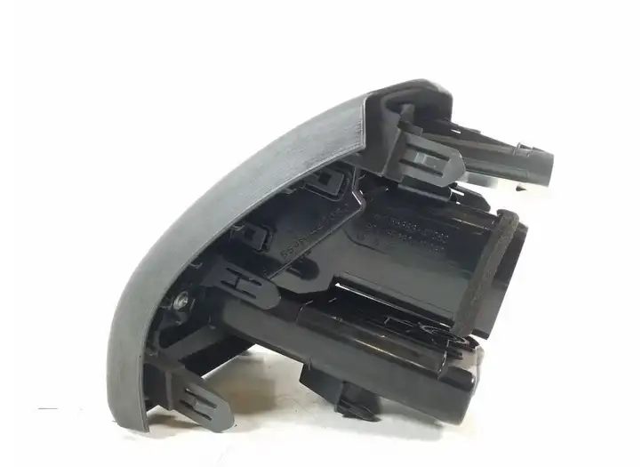 Toyota Prius+ (ZVW40) (2011 - 2018) 55062-47030 Боковой воздушный дефлектор — фото 4