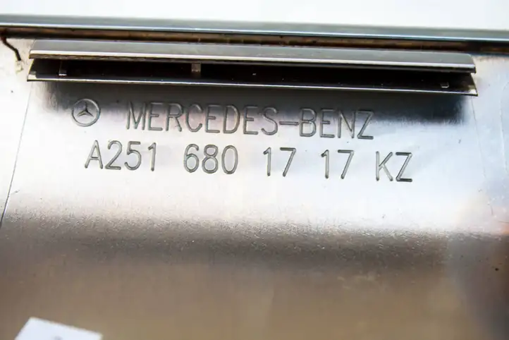Mercedes-Benz R W251 (2005 - 2013) A2516801717 Декоративная отделка — фото 8