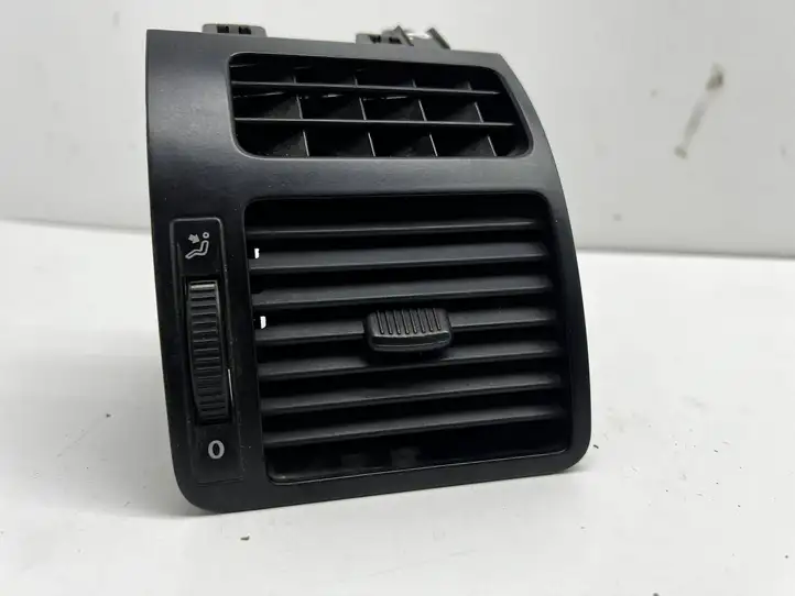 Volkswagen Touran I (2003 - 2010) 1T0819704B Боковой воздушный дефлектор — фото 4