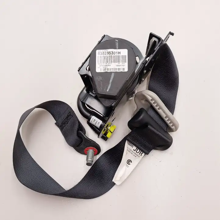 Nissan Leaf II (ZE1) (2017 - )  638265301H Задний ремень безопасности