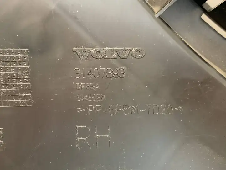 Volvo S60 (2013 - 2018) 31407893 Кронштейн заднего бампера — фото 3