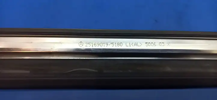 Mercedes-Benz R W251 (2005 - 2013) 251690195180 Прочая отделка задней двери — фото 6