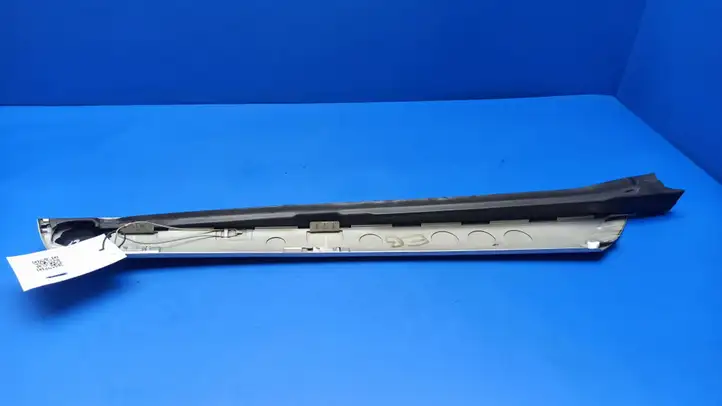 Mercedes-Benz SLK R170 (1996 - 2004) A170698 Накладка стоек лобового стекла — фото 3