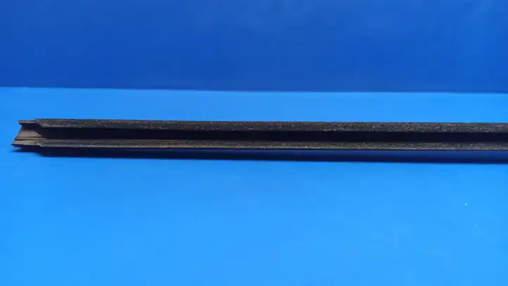 Mercedes-Benz E W212 (2009 - 2016) A2127250305 Уплотнитель стекла передней двери — фото 6