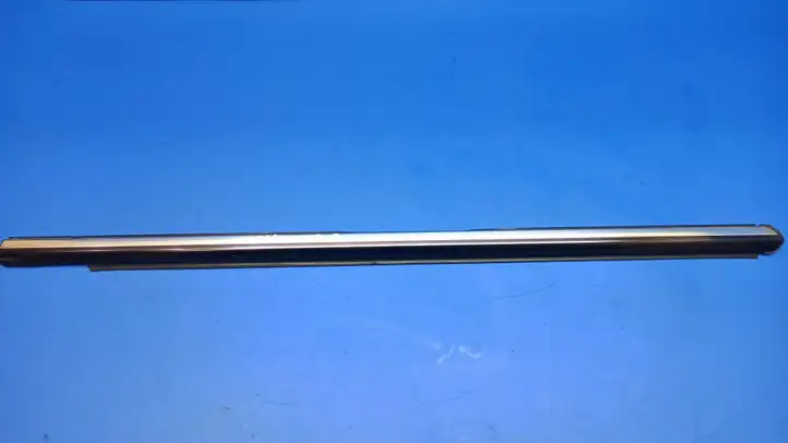 Mercedes-Benz S W220 (1998 - 2006) Уплотнитель стекла передней двери — фото 1