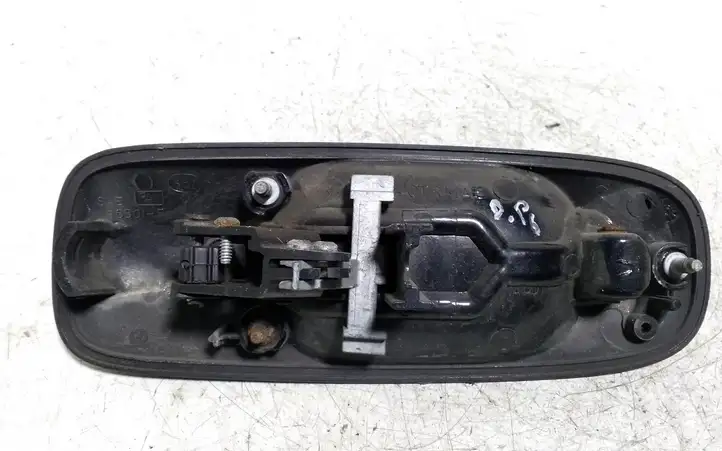 Chrysler Voyager (2004 - 2007) Наружная ручка задней двери — фото 3