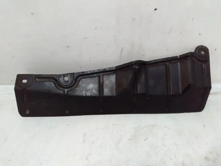 Nissan Juke I F15 (2010 - 2018) 748151KE0A Защита днища задней части — фото 1