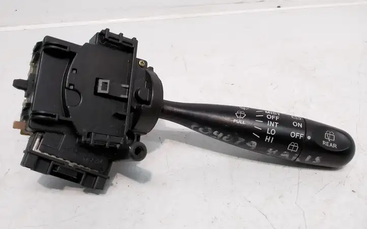 Toyota Yaris Verso (1999 - 2005) 173647 Переключатель стеклоочистителей — фото 1