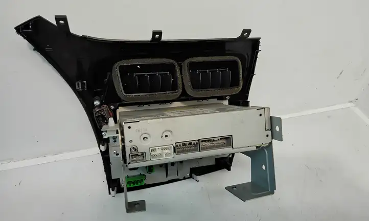 Honda Civic (2006 - 2011) 39100SMGE014 Магнитола / мультимедийная система — фото 2