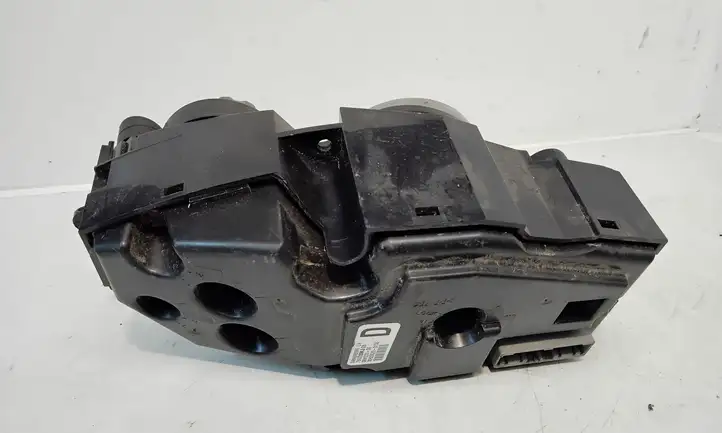 Honda Civic (2006 - 2011) SANWA2086LH Блок управления климат-контролем — фото 2