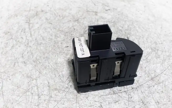 Audi A6 S6 C6 4F (2004 - 2008) 4F1927227A Другие включатели / ручки/ переключатели — фото 3